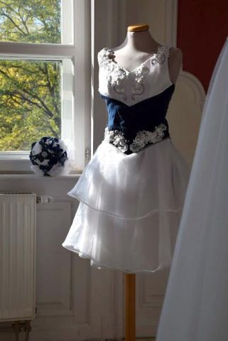 Esküvőre fel! - vagány menyasszonyi ruhák Réthy módra